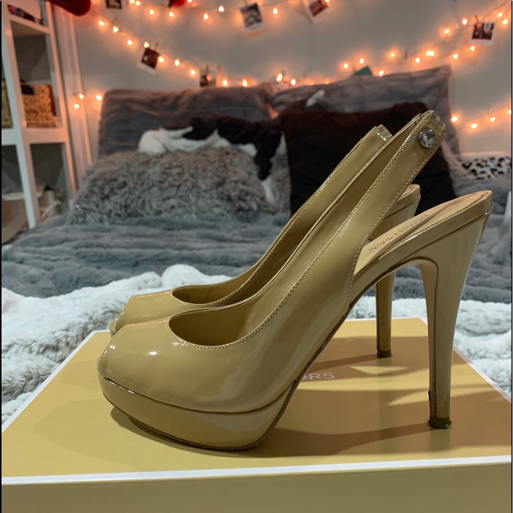 Michael Kors pumps